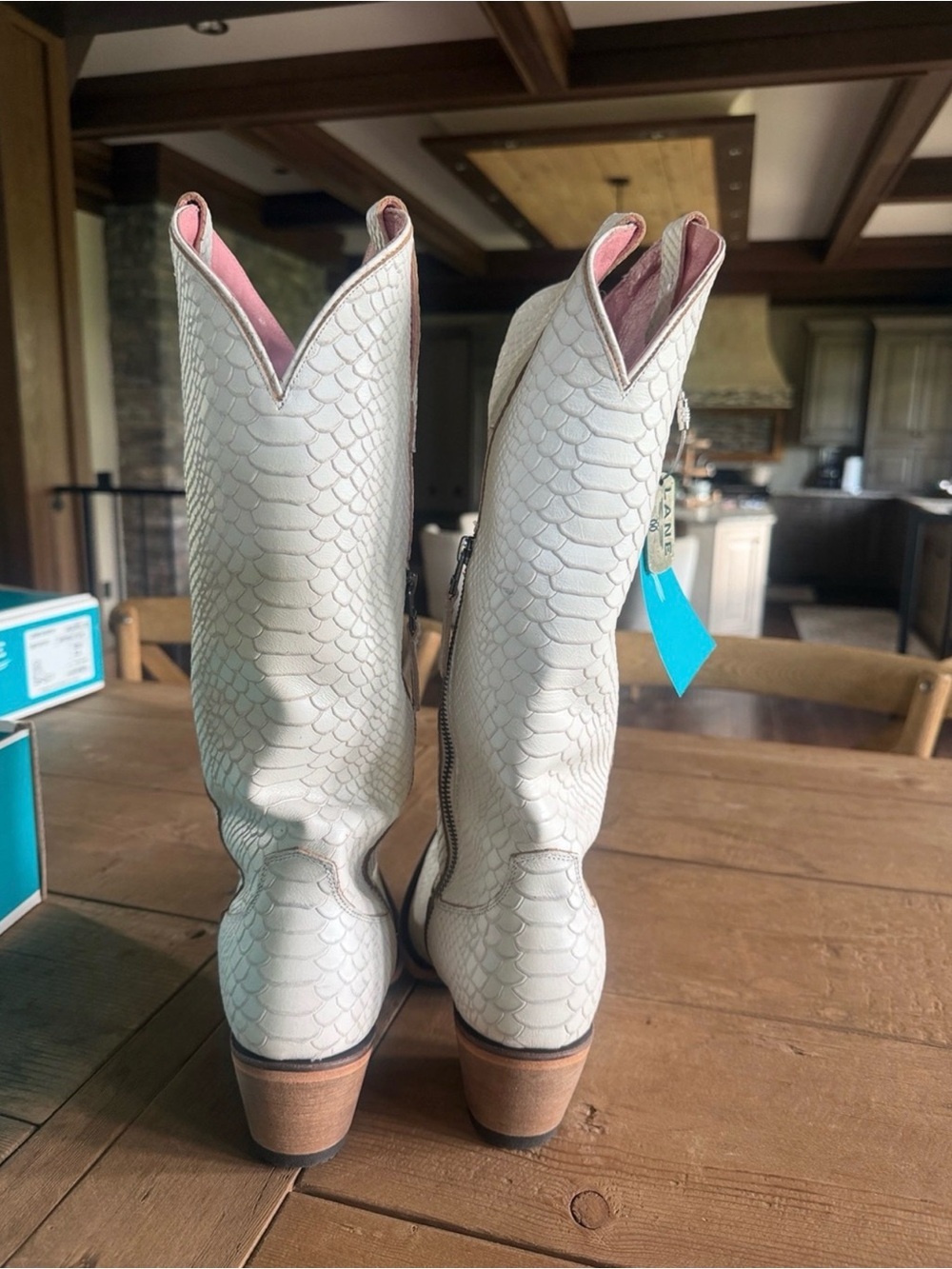 Lane Smokeshow Rattle White Boots Pink Lining Turquoise Sole Sz 8 ⭐ - Picture 6 of 11